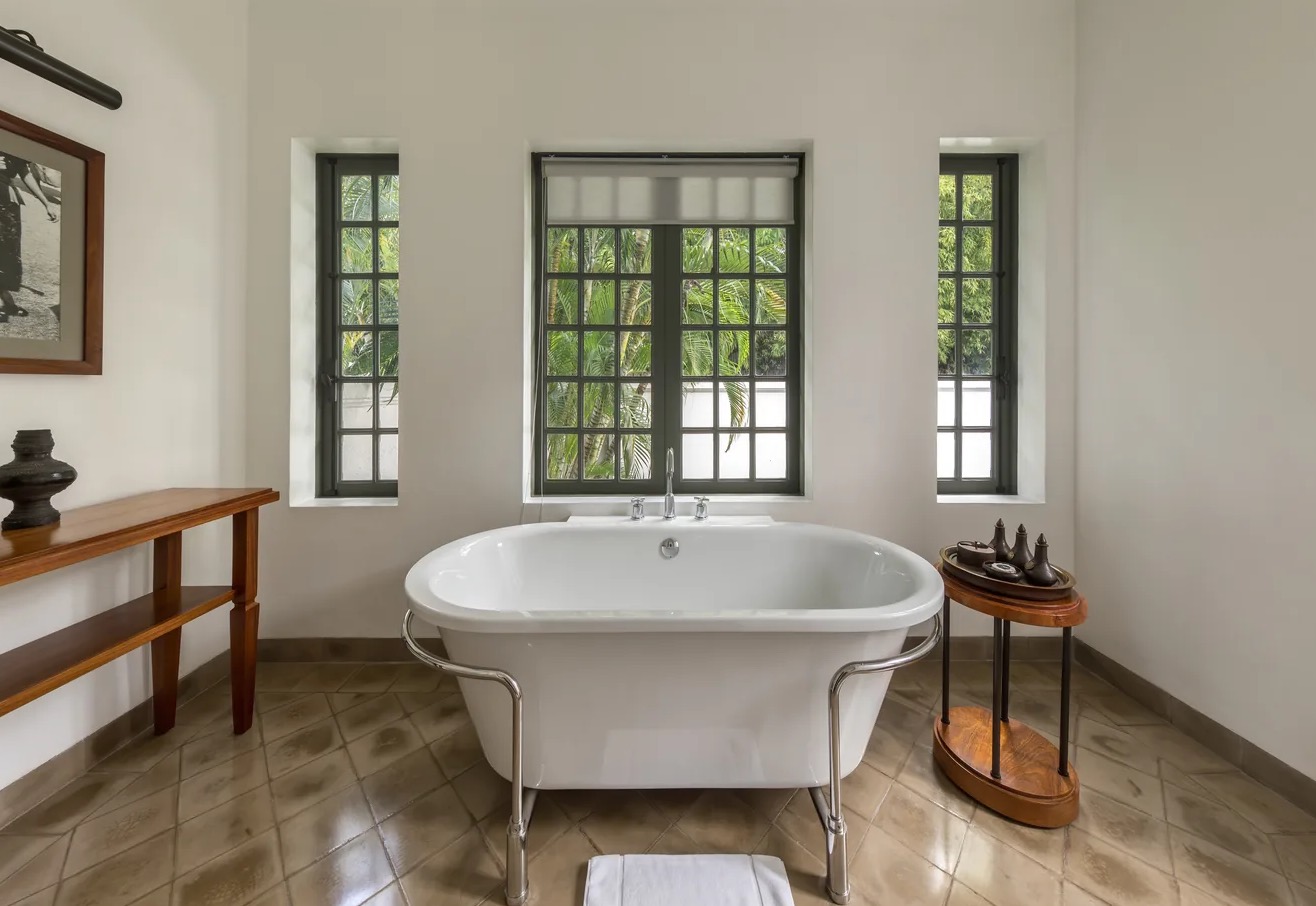 Shower & Tub Overflow Cleanup in Bellevue, WA